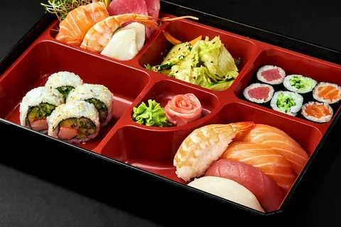 Sushi Boxes: Unwrapping the Art and Science of Packaging