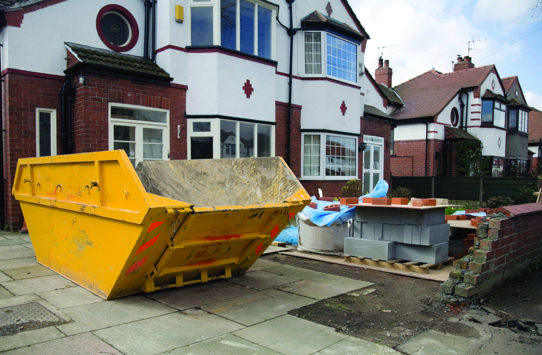 Navigating Waste Disposal the Benefits of Dumpster Rentals