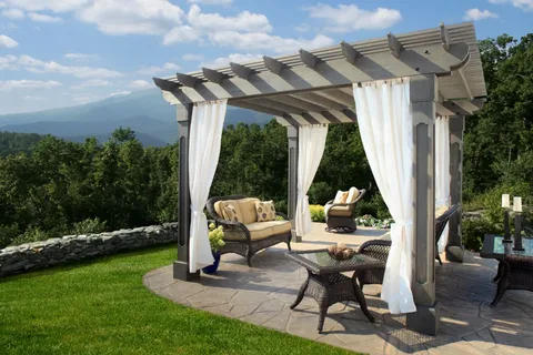 Outdoor curtains