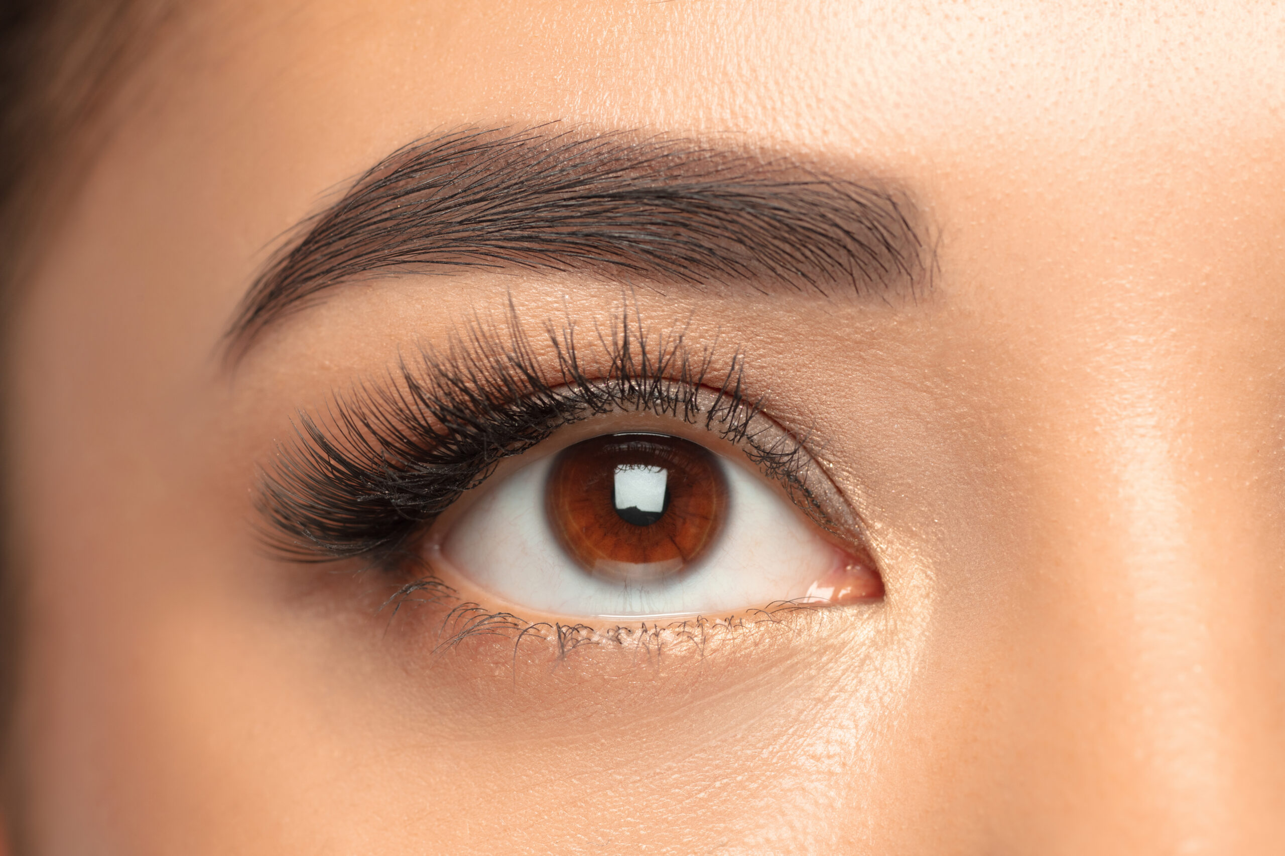Use Careprost Eyelash Serum Correctly to Get Fuller Eyelashes
